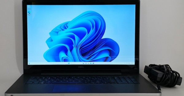 5759 Dell Inspiron 17 5759 Laptop Price in Pakistan